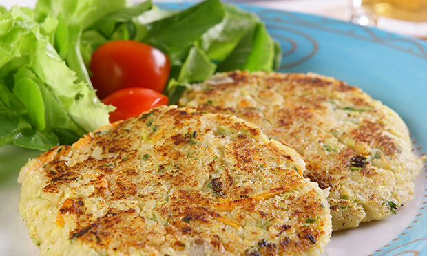 18 receitas proteicas com quinoa para incluir no cardápio