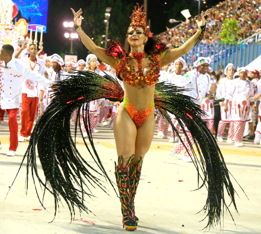 AgNews Viviane Araújo conta seu projeto rainha de bateria