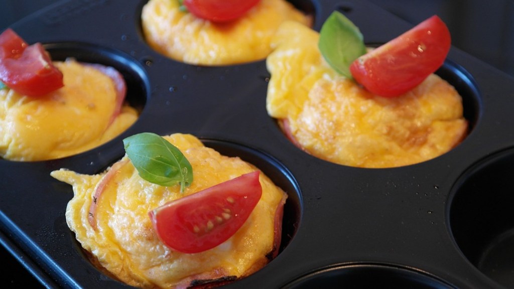 omelete-muffin 30 receitas low carb fáceis de fazer e que cabem na dieta