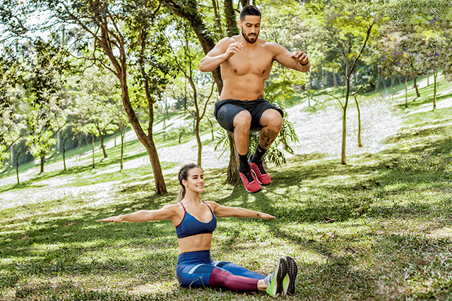 Treino de 25 minutos para fazer em dupla, acelerar o metabolismo e definir