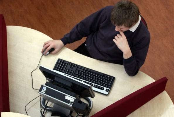 Confira uma videoaula sobre redação e atualidades no site do GUIA