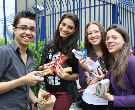 Confira a corre&ccedil;&atilde;o completa do Enem 2012