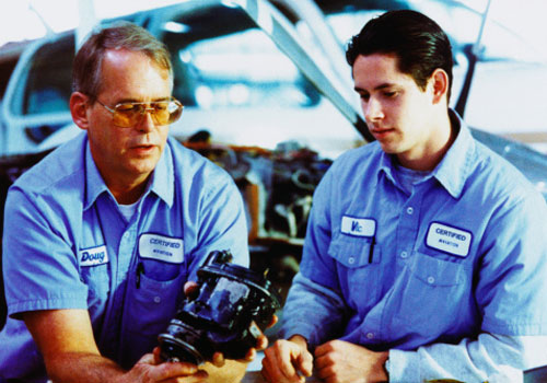 Qual curso é melhor: Engenharia de Controle e Automação ou Engenharia Mecânica?