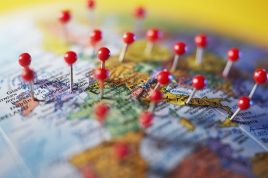 Qual profiss&atilde;o permite viajar e trabalhar com entretenimento?