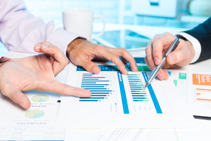 Tecn&oacute;logo ou bacharelado, o que &eacute; melhor?