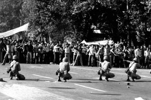 Aprenda história lendo sobre futebol