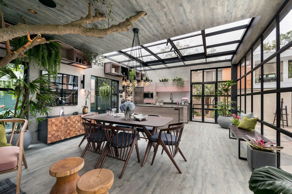 Arquitetura e natureza unidas em loft que homenageia Marianne Brandt